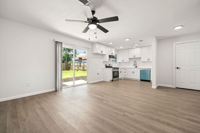 404 Glenmore Drive, Pasadena, TX 77503