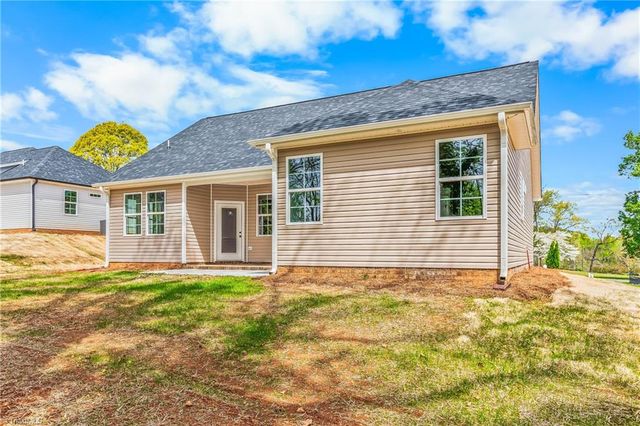 105 Hickory Street, Yadkinville, NC 27055