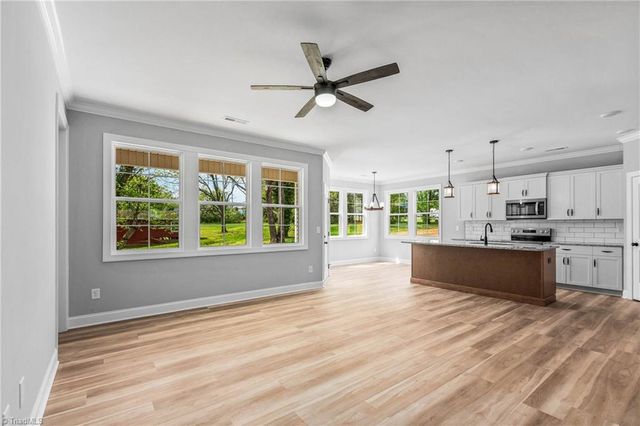 105 Hickory Street, Yadkinville, NC 27055