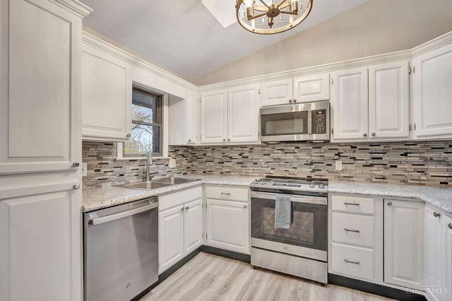 3873 Buck Ridge Drive, Okeana, OH 45053