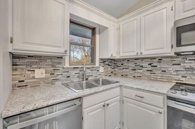 3873 Buck Ridge Drive, Okeana, OH 45053