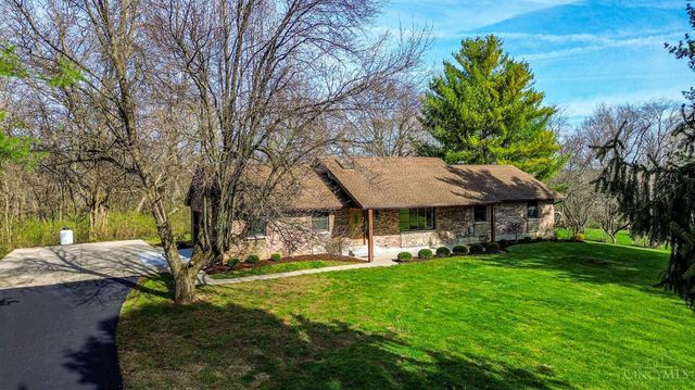 3873 Buck Ridge Drive, Okeana, OH 45053