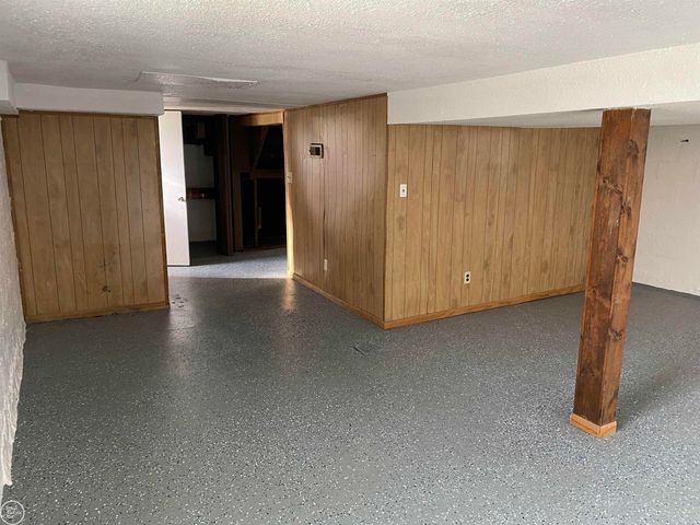 2023 23rd Street, Port Huron, MI 48060