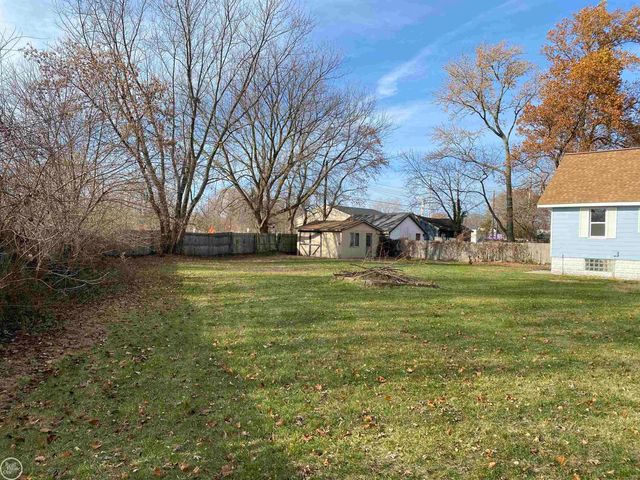 2023 23rd Street, Port Huron, MI 48060