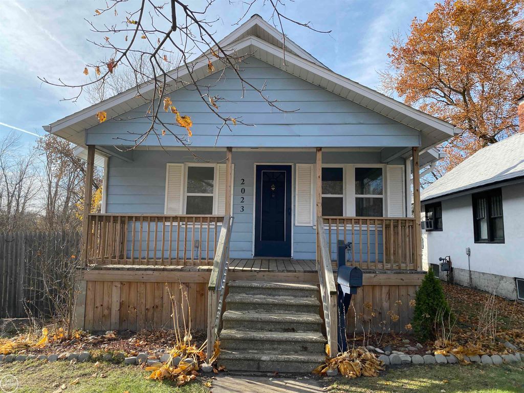 2023 23rd Street, Port Huron, MI 48060