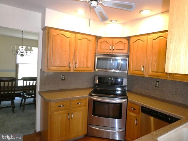 31 BRADDOCK AVE, Hammonton, NJ 08037