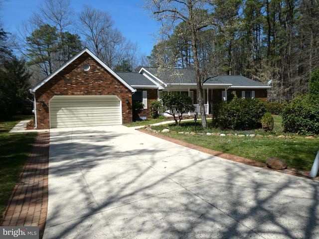 31 BRADDOCK AVE, Hammonton, NJ 08037