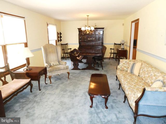 31 BRADDOCK AVE, Hammonton, NJ 08037