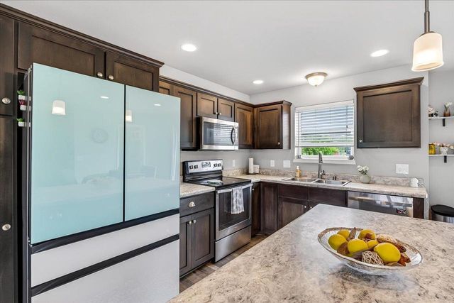 876 Remington Way, Sun Prairie, WI 53590