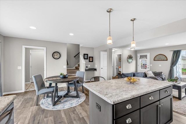 876 Remington Way, Sun Prairie, WI 53590