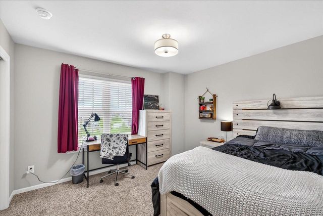 876 Remington Way, Sun Prairie, WI 53590