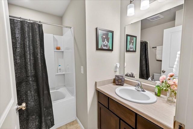 876 Remington Way, Sun Prairie, WI 53590