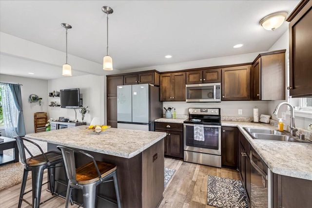 876 Remington Way, Sun Prairie, WI 53590