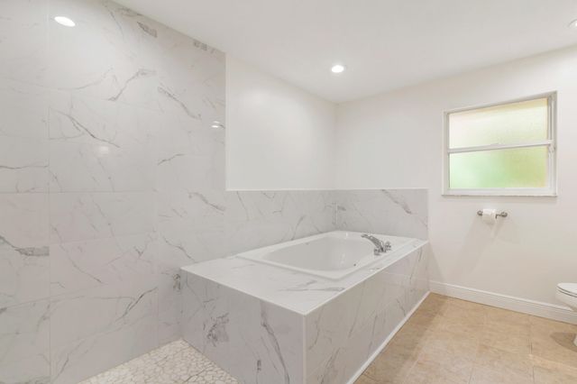 14024 Wind Flower Drive, Palm Beach Gardens, FL 33418