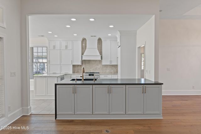 191 S Middleton Drive NW, Calabash, NC 28467