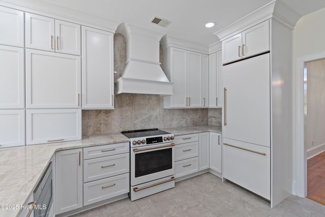 191 S Middleton Drive NW, Calabash, NC 28467