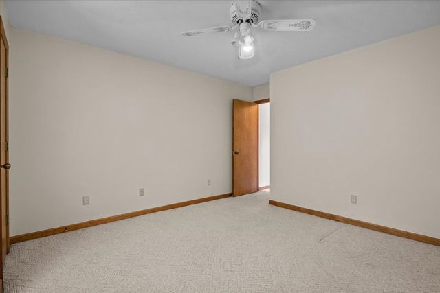 414 Valleywood Dr, Dickson, TN 37055