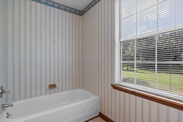 414 Valleywood Dr, Dickson, TN 37055