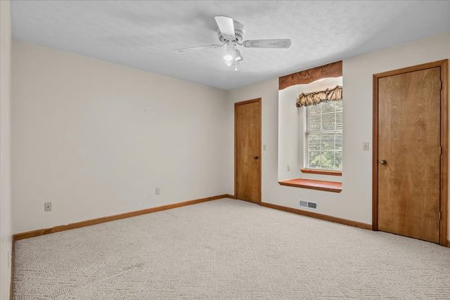 414 Valleywood Dr, Dickson, TN 37055