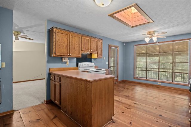 414 Valleywood Dr, Dickson, TN 37055