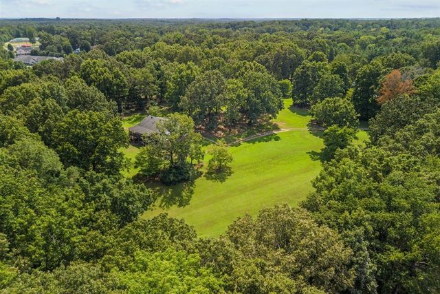 414 Valleywood Dr, Dickson, TN 37055