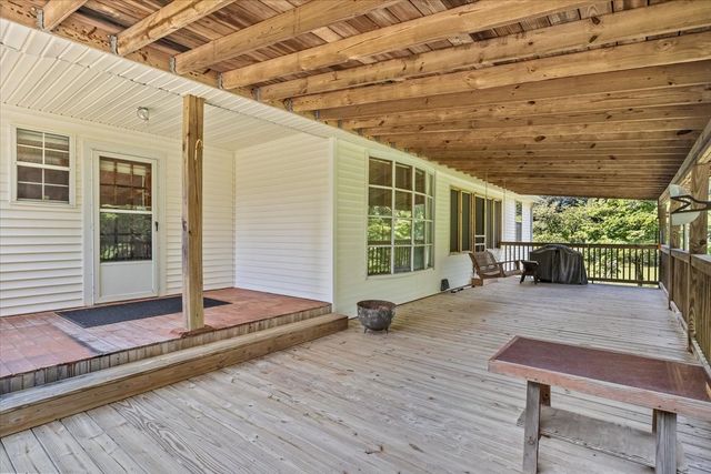 414 Valleywood Dr, Dickson, TN 37055