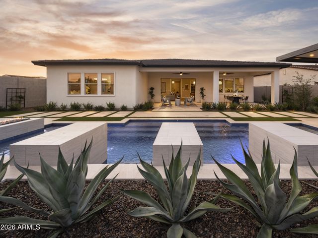 35421 N ZINC Drive, San Tan Valley, AZ 85144