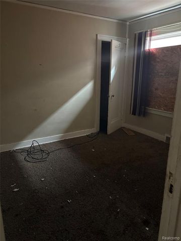 15390 Littlefield Street, Detroit, MI 48227