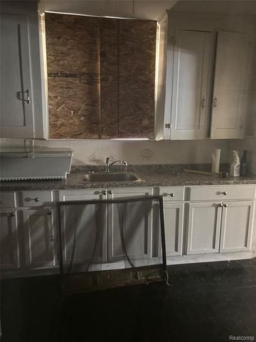 15390 Littlefield Street, Detroit, MI 48227