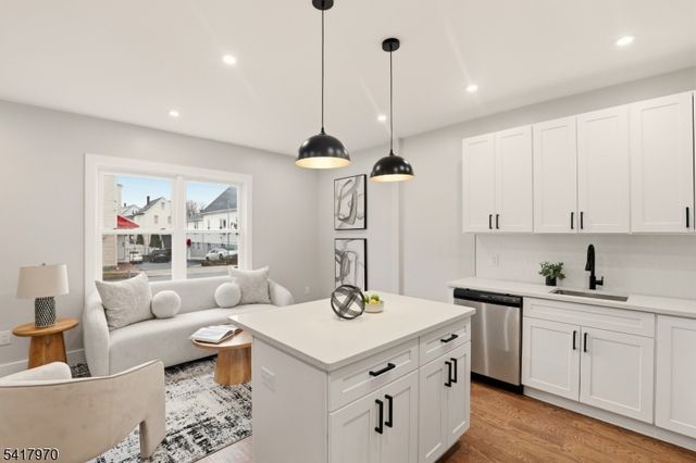 89 Semel Ave, Garfield City, NJ 07026