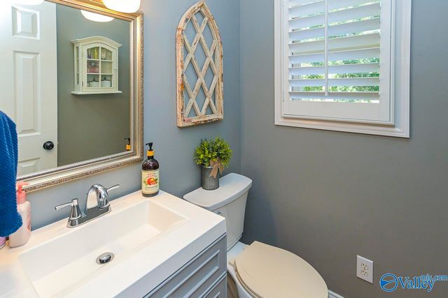 4901 Saddle Ridge Drive, Owens Cross Roads, AL 35763