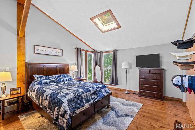 11 Hickory Hollow Lane, Fenton, MO 63026