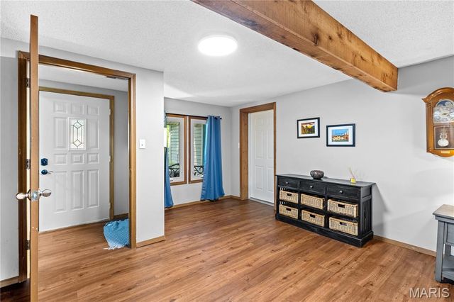 11 Hickory Hollow Lane, Fenton, MO 63026