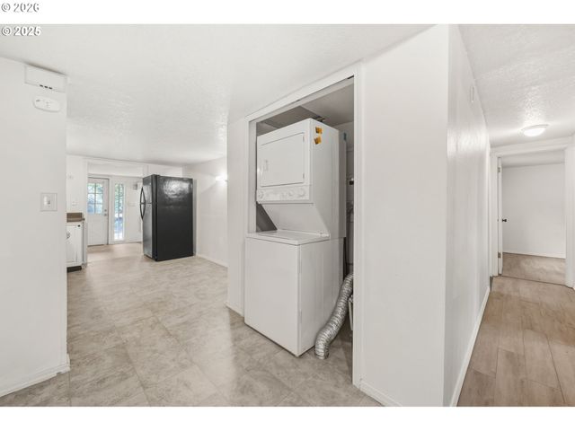 2210 E 25TH St, Vancouver, WA 98661