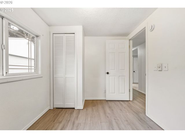 2210 E 25TH St, Vancouver, WA 98661