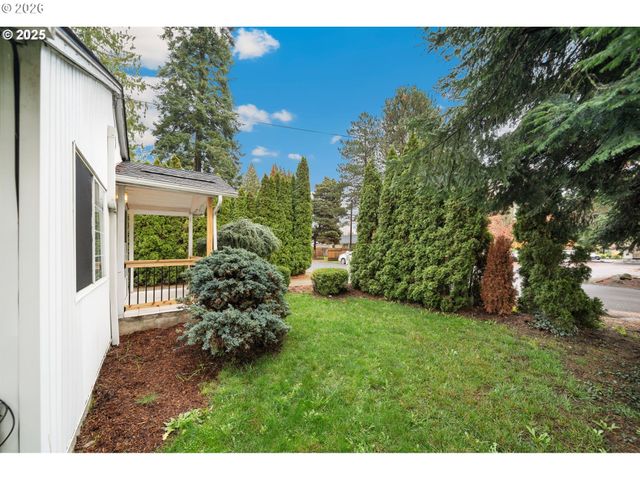 2210 E 25TH St, Vancouver, WA 98661