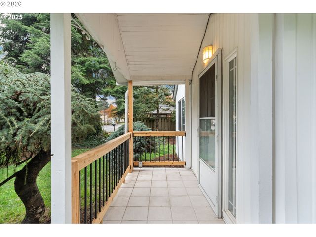 2210 E 25TH St, Vancouver, WA 98661