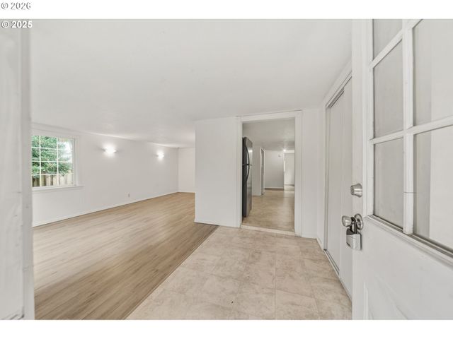 2210 E 25TH St, Vancouver, WA 98661