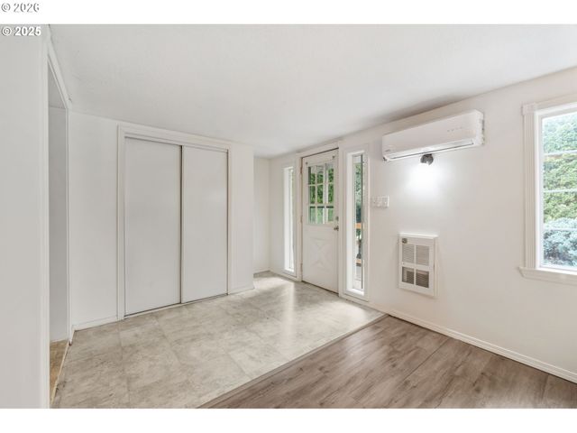 2210 E 25TH St, Vancouver, WA 98661