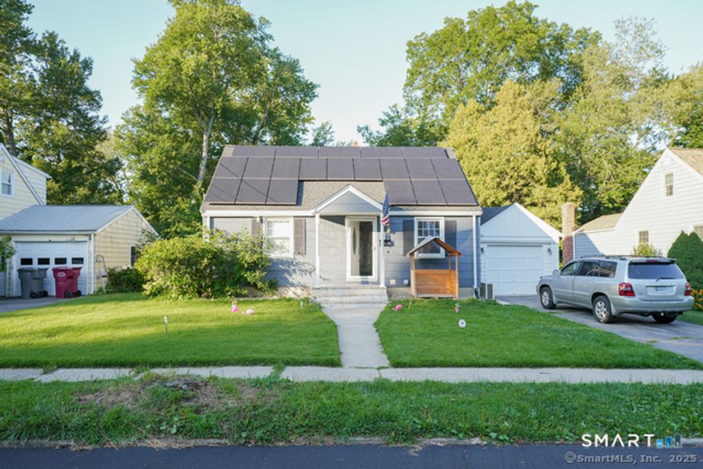 31 Damson Lane, Naugatuck, CT 06770