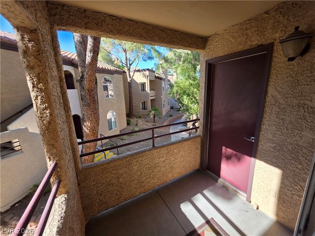 9325 West Desert Inn Road 226, Las Vegas, NV 89117