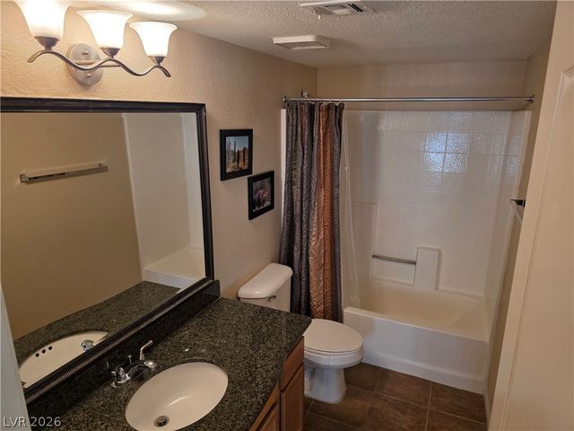 9325 West Desert Inn Road 226, Las Vegas, NV 89117