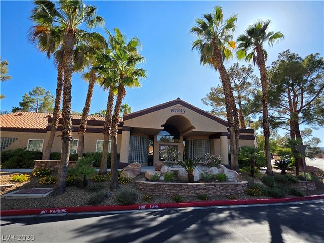 9325 West Desert Inn Road 226, Las Vegas, NV 89117