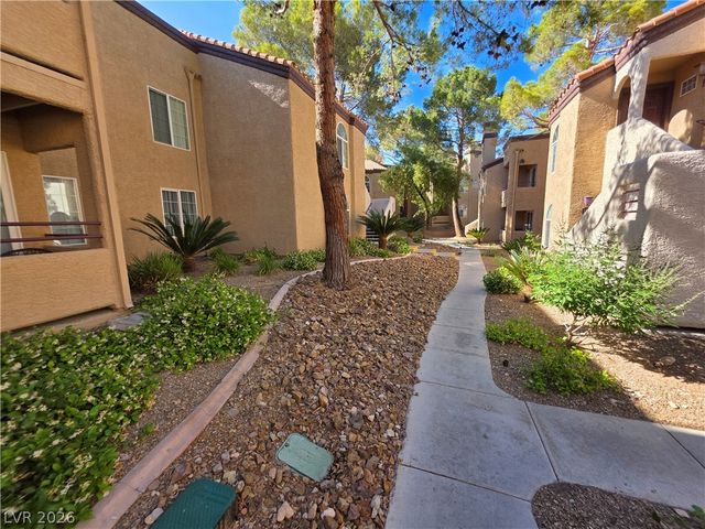 9325 West Desert Inn Road 226, Las Vegas, NV 89117