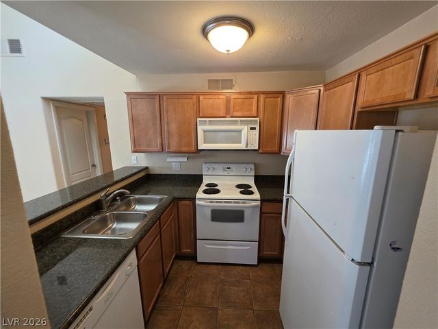 9325 West Desert Inn Road 226, Las Vegas, NV 89117