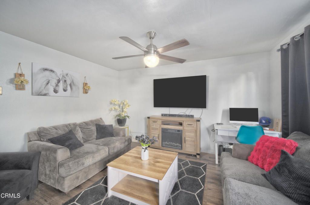 Image 5 of property listing at 83 Cabrillo Court, Santa Paula, CA 93060