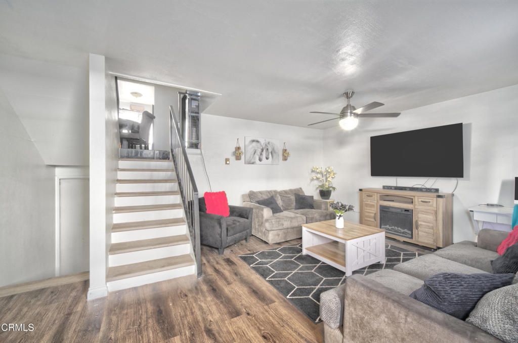 Image 6 of property listing at 83 Cabrillo Court, Santa Paula, CA 93060