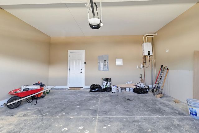 8388 Snowdrop Way, Ooltewah, TN 37363
