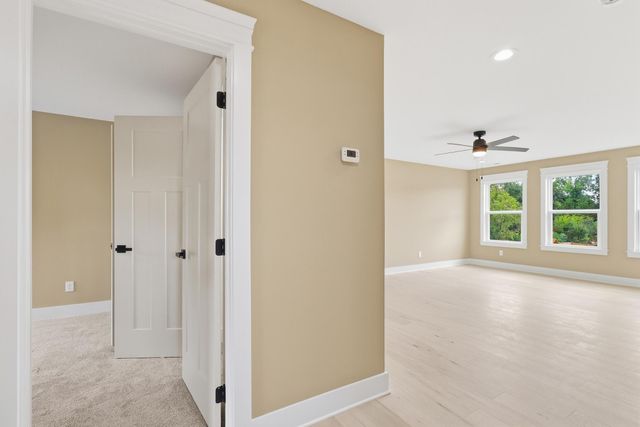 8388 Snowdrop Way, Ooltewah, TN 37363