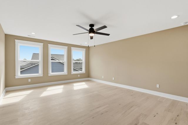 8388 Snowdrop Way, Ooltewah, TN 37363